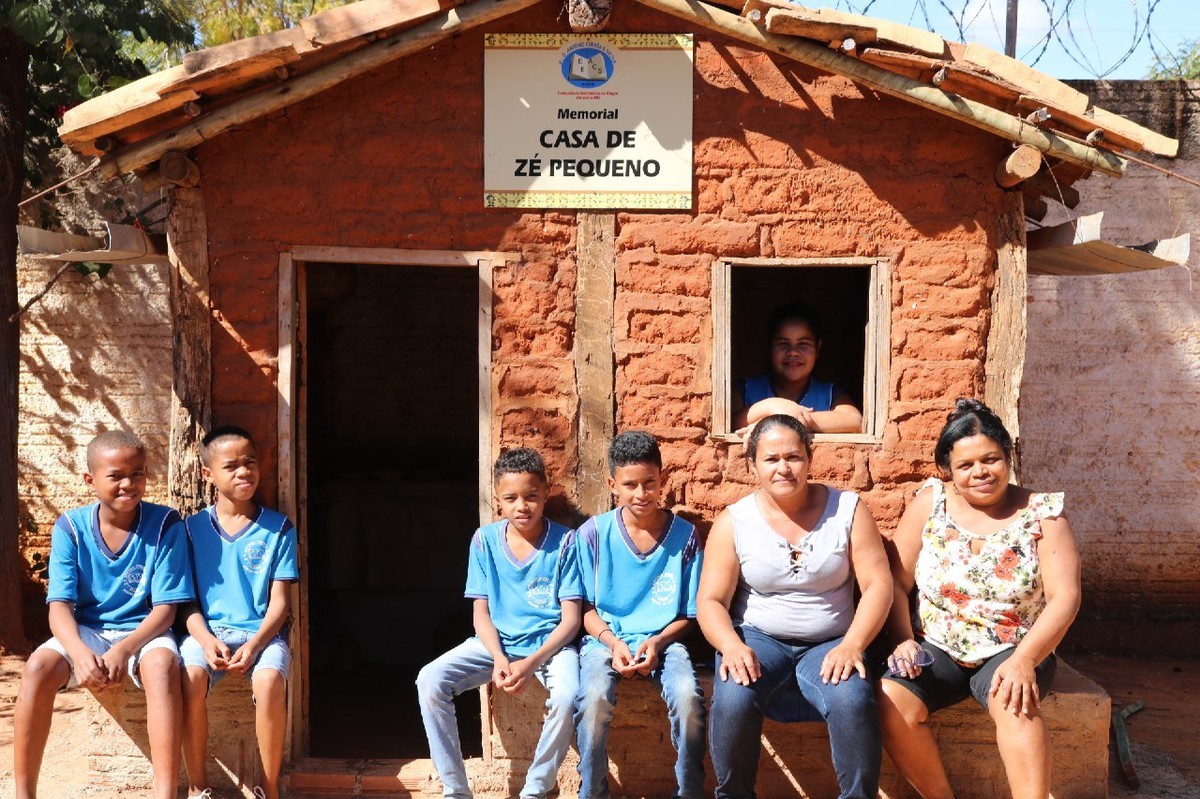 Escola Quilombola da Comunidade de Alegre, no município de Januária/MG, é exemplo de educação contextualizada e convivência com o semiárido