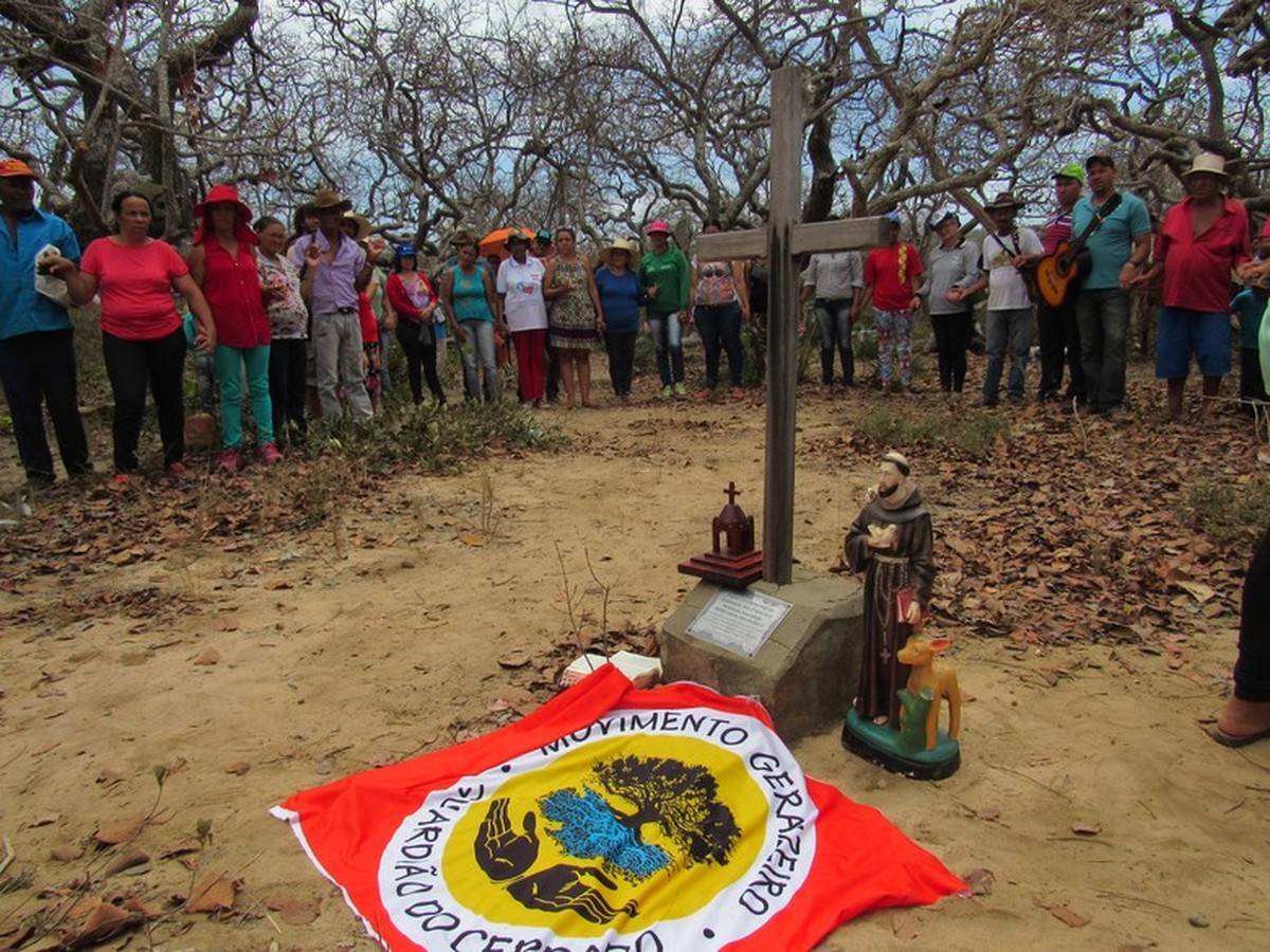 A Reserva de Desenvolvimento Sustentável Nascentes Geraizeiras é resultado de muita luta dos povos geraizeiros. A RDS é o resultado do esforço, dedicação e teimosia dos povos em defender o cerrado e os seus modos de vida. Conheça um pouco dessa história, com a celebração de dois anos de criação da RDS Nascentes Geraizeiras.